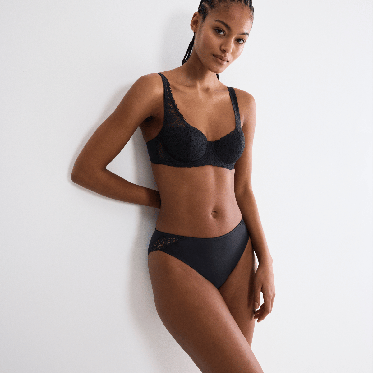 Triumph Amourette Graphic tai trusse, sort - 10228960 - 0004 - Black
