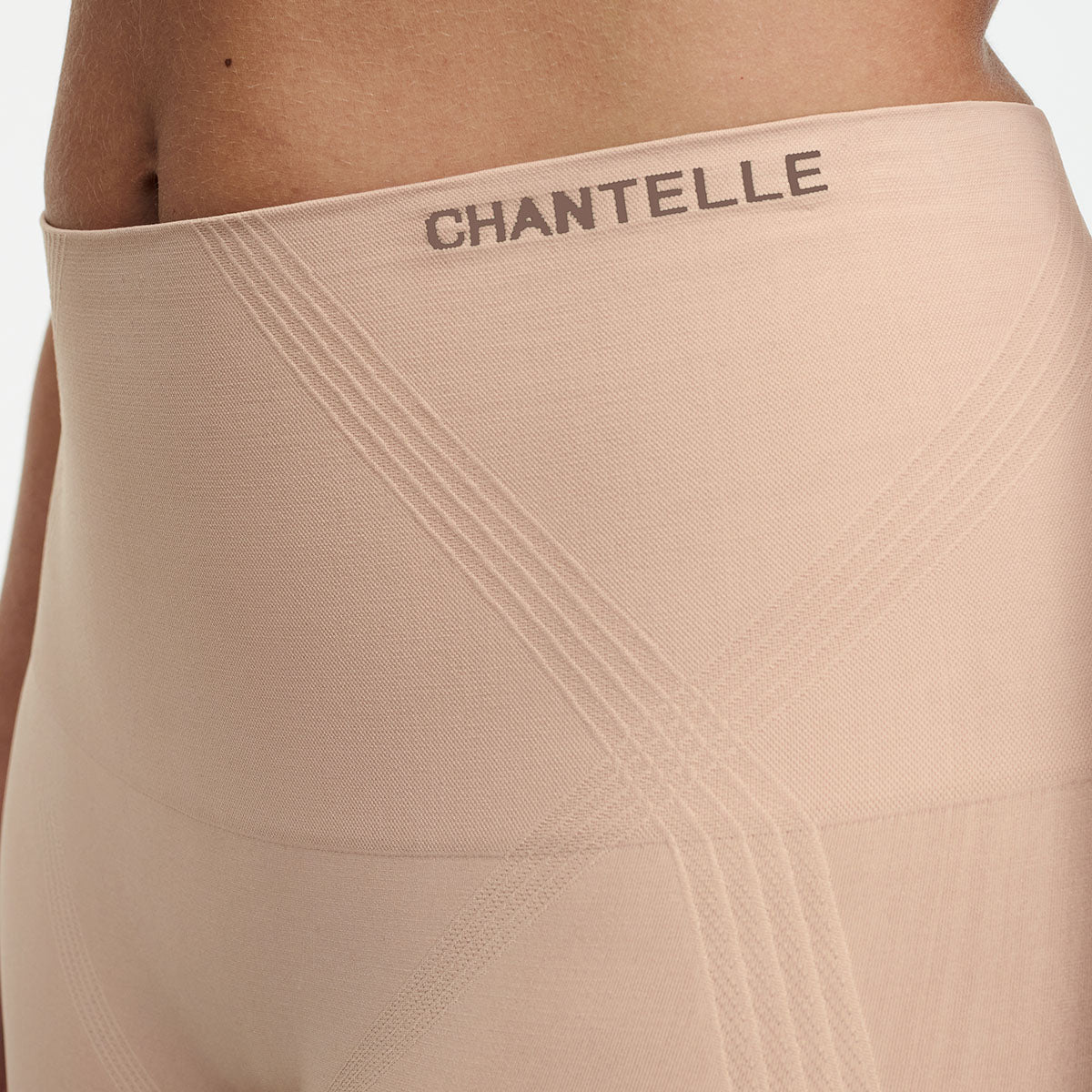 Chantelle Smooth Comfort Shapwear shorts, nude - C10U50 - 00Q - Sirocco