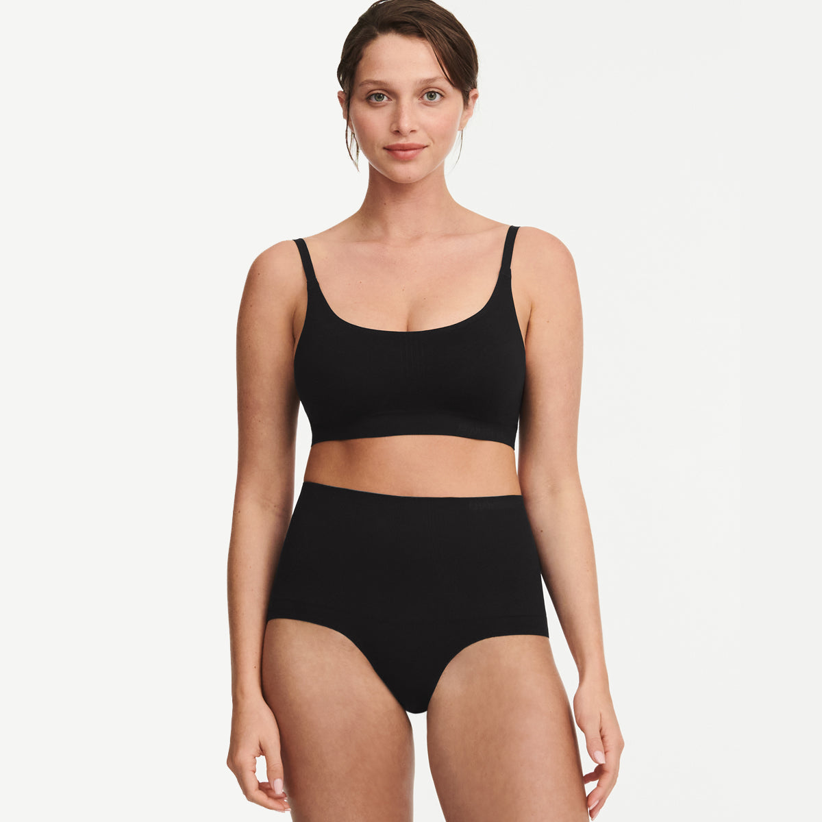Chantelle Smooth Comfort Shapewear trusse, sort - C10U70 - 011 - Black