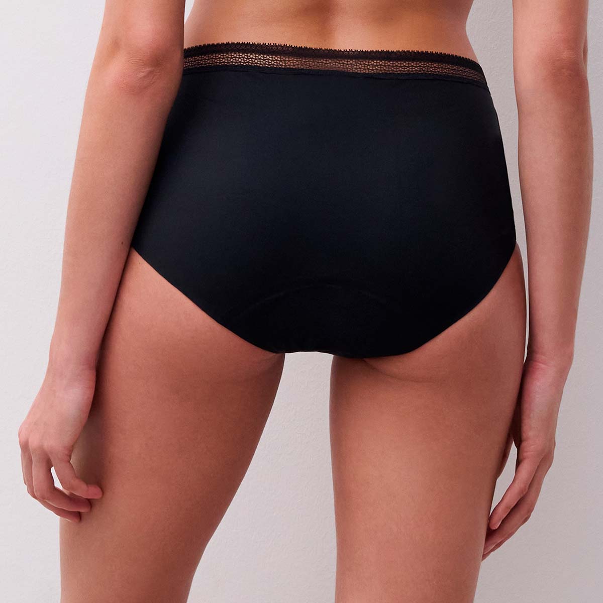 Chantelle Period Maxi menstruationstrusse, sort - C16L70 - 011 - Black