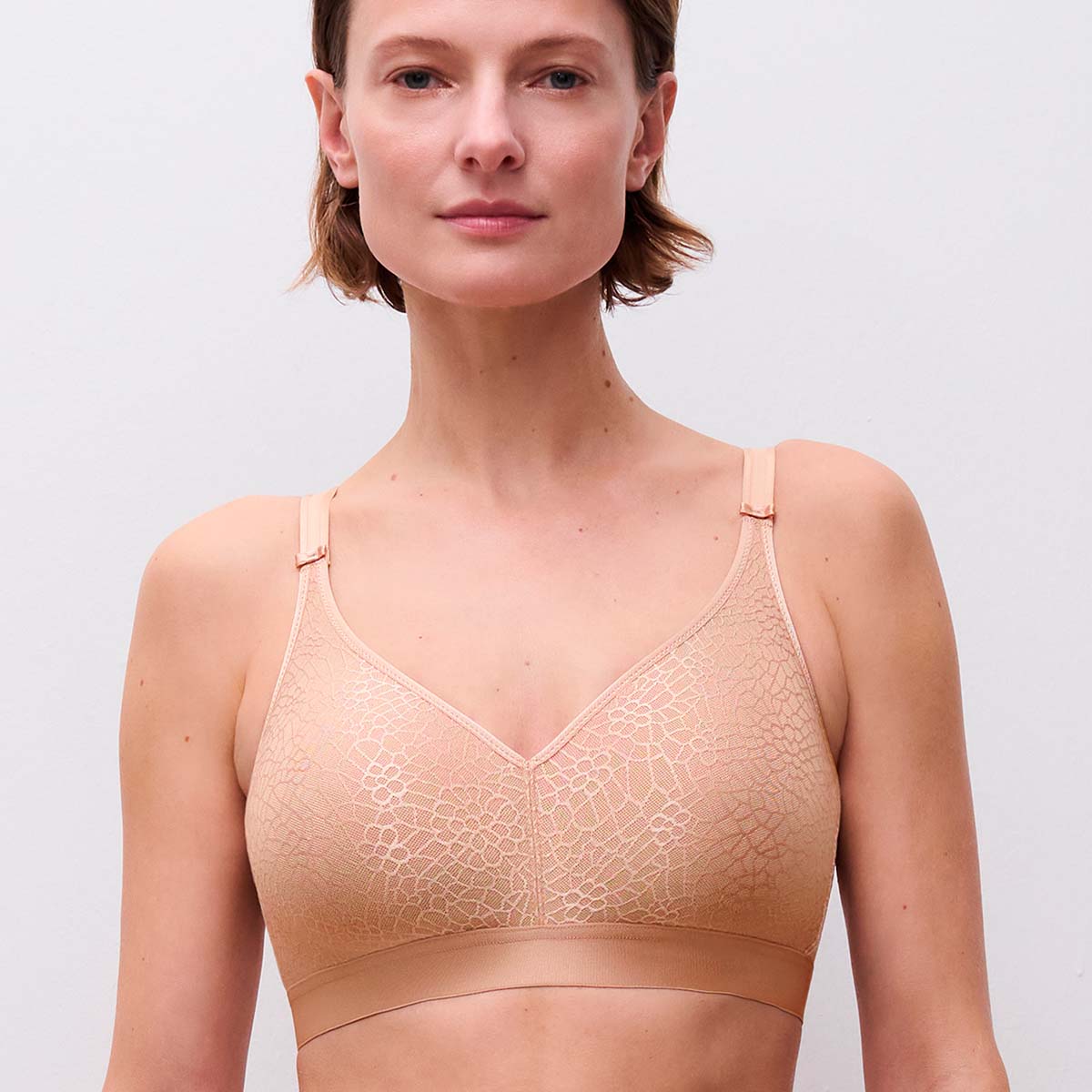 Chantelle C Magnifique BH uden bøjle, beige - C18920 - 0WU - Nude Sand