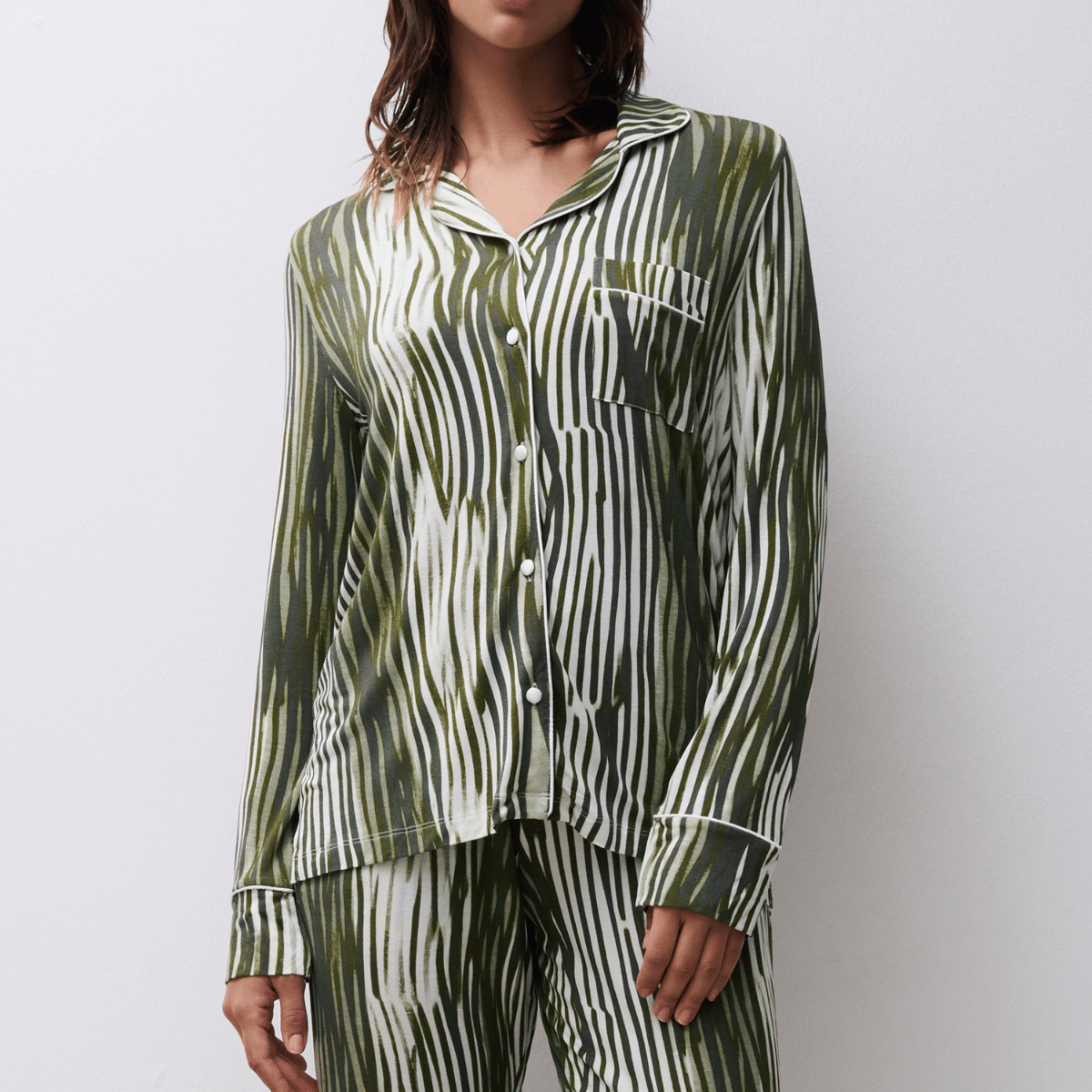 Femilet Daisy natskjorte, multi - FNB050 - C28 - Green lines