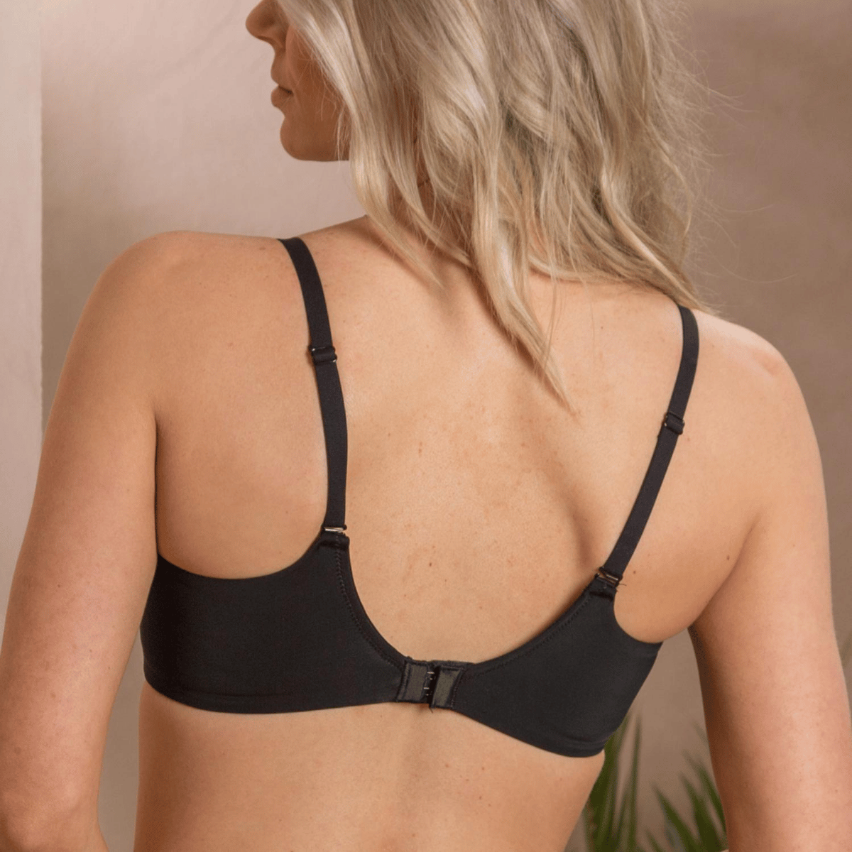 Trofé Freja BH uden bøjle, sort - 10210 - 1200 - Black