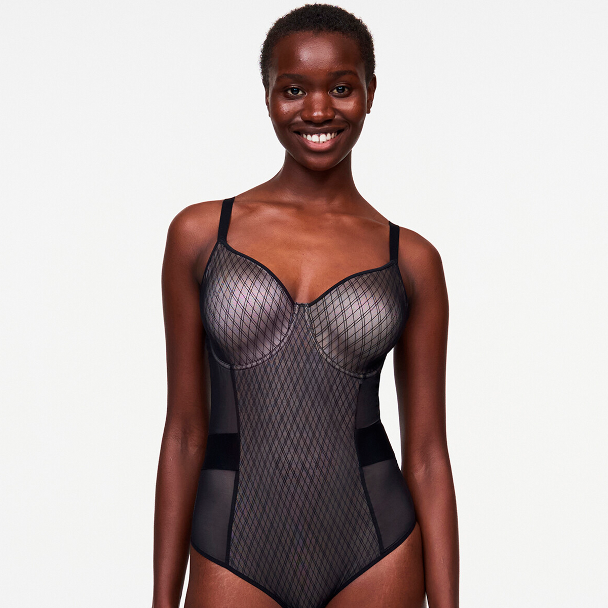 Chantelle Smooth Lines bodystocking, sort - C11N70 - 0DS - Black/Beige
