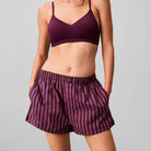 Calvin Klein natshorts, lilla - LV00QS7596 - 4I7 - Bespoke Stripe+Dark Purple