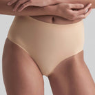 Bye Bra Invisible Mid Waist tai trusse, beige - INVMWB - Beige - Beige